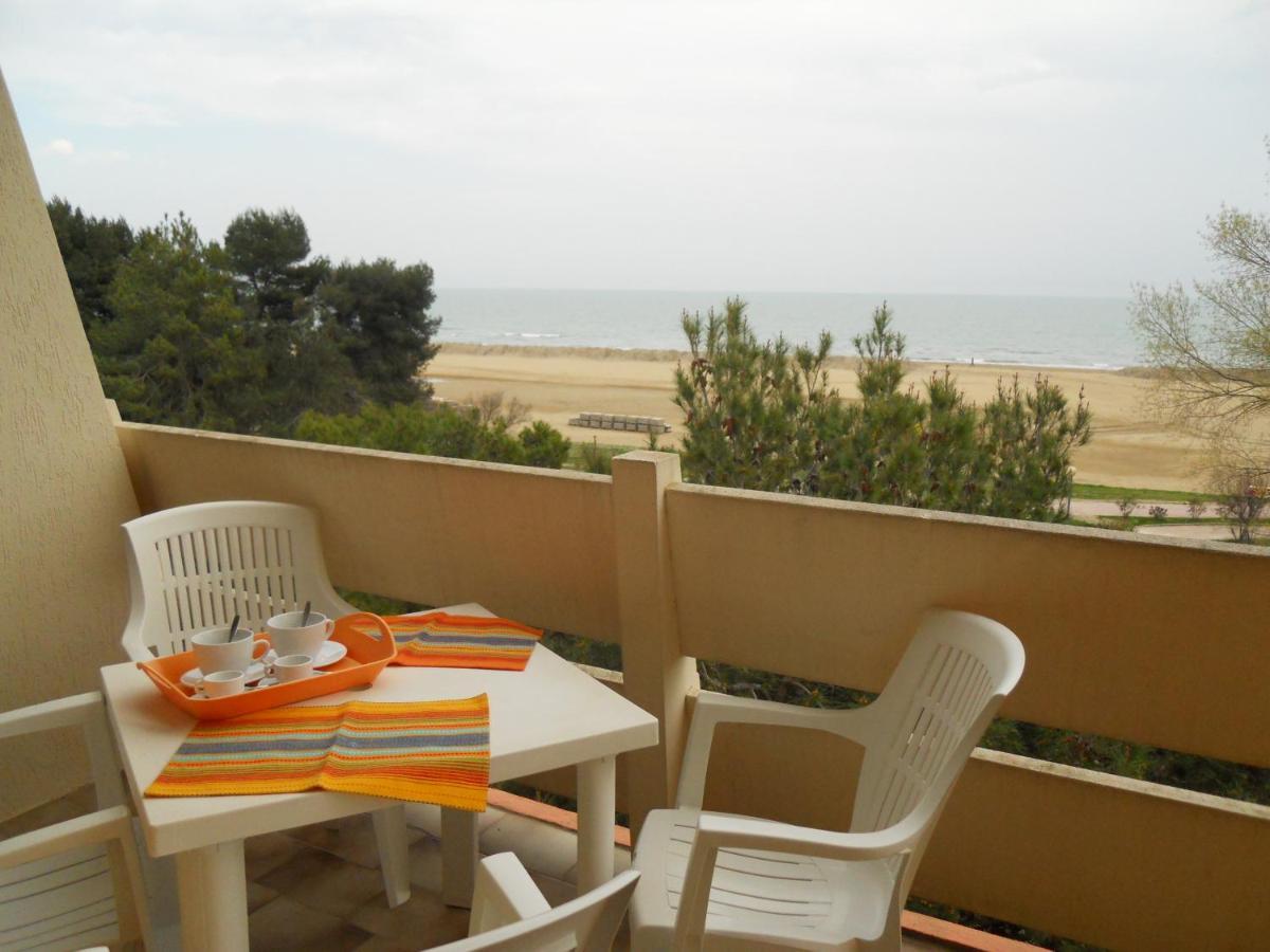 Condominio Carina Sud Bibione Buitenkant foto